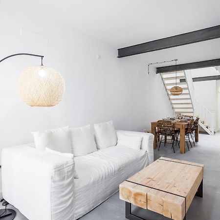 バレンシア Three Floor House With Terraceヴィラ エクステリア 写真