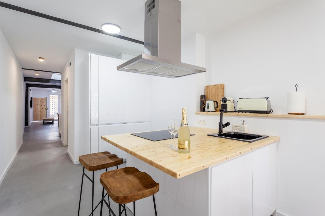 バレンシア Three Floor House With Terraceヴィラ エクステリア 写真